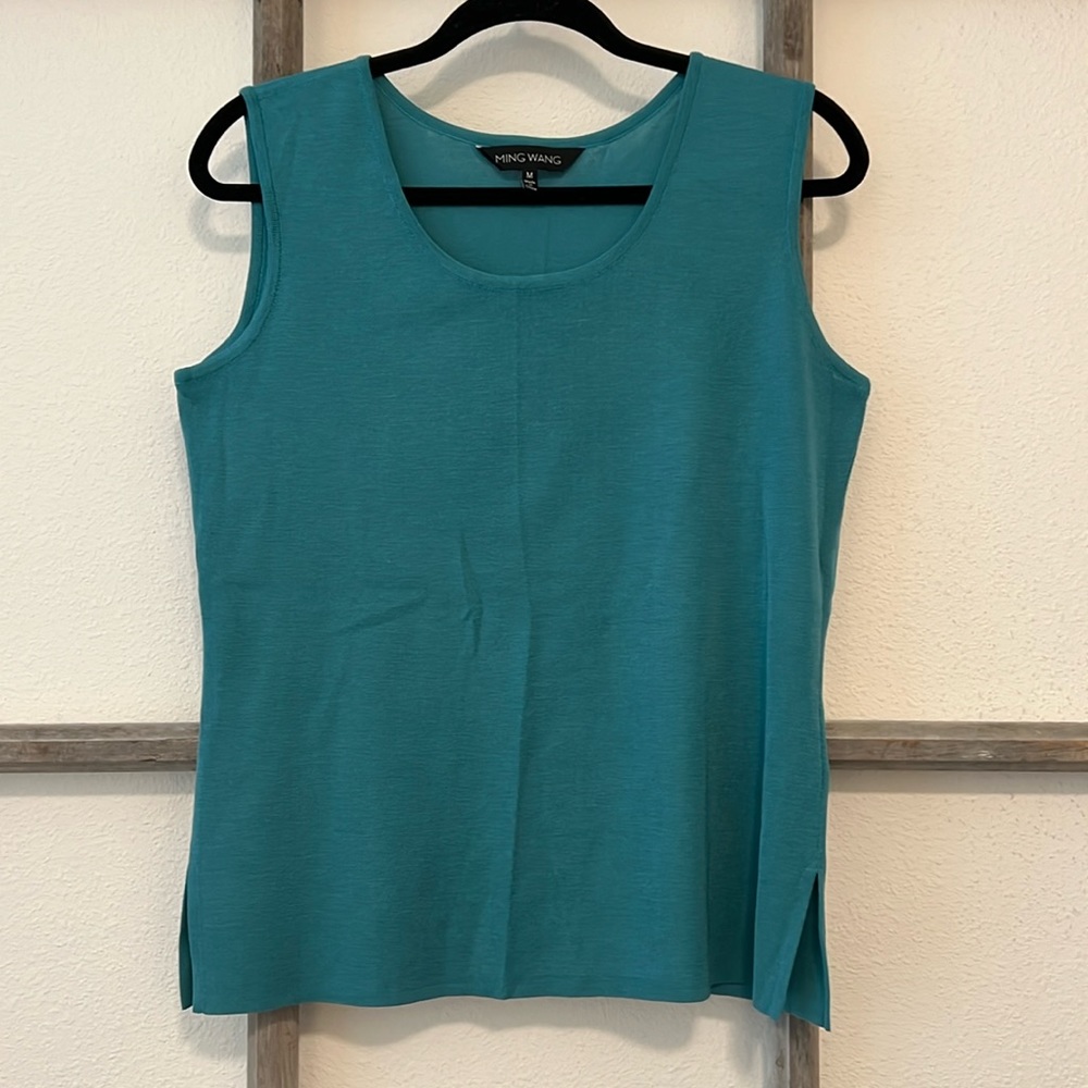 Ming Wang sleeveless top ( size medium )